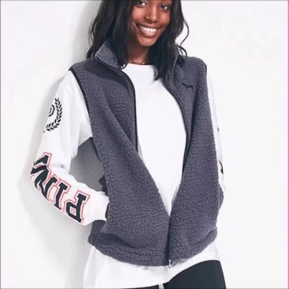 PINK Sherpa Fleece Vest New in Original Packaging - Picture 2 of 7